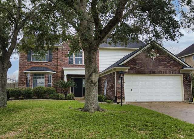 Property at 57 Sunrose Ct, Lake Jackson, TX 77566, 4 beds, 2.5 baths