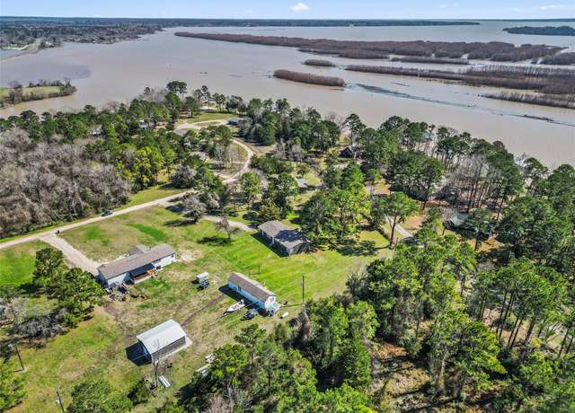 Property at 260 Lonesome Dove Trl, Trinity, TX 75862, 4 beds, 2.5 baths