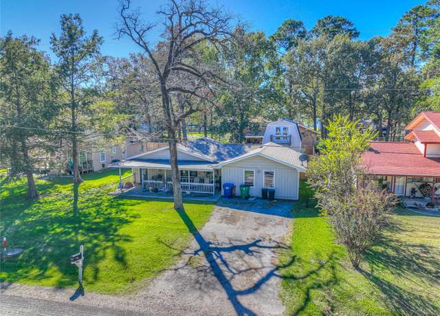 Property at 145 Inlet Dr, Livingston, TX 77351, 3 beds, 2 baths