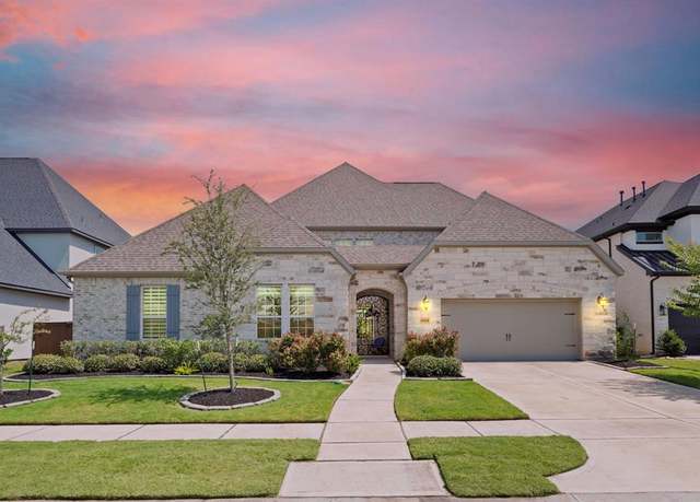 Property at 6919 Shoreline View Dr, Katy, TX 77493, 4 beds, 4.5 baths