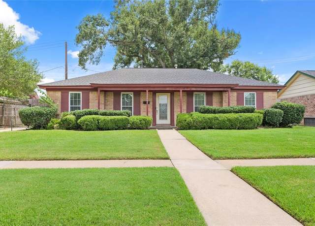 Property at 10447 Winding Trail Rd, La Porte, TX 77571, 3 beds, 2 baths
