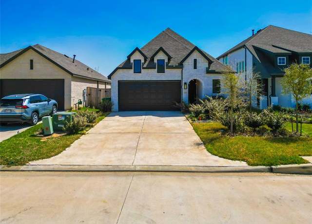 Property at 237 Trapper Creek Dr, Conroe, TX 77304, 4 beds, 2.5 baths
