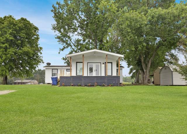 Property at 110 Lakeview Shores Dr, Coldspring, TX 77331, 3 beds, 1 bath