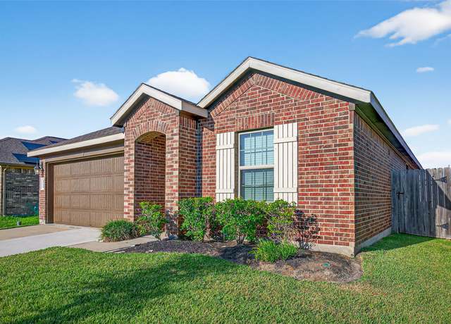 Property at 8219 Oakleaf Meadow Ct, Rosharon, TX 77583, 3 beds, 2 baths