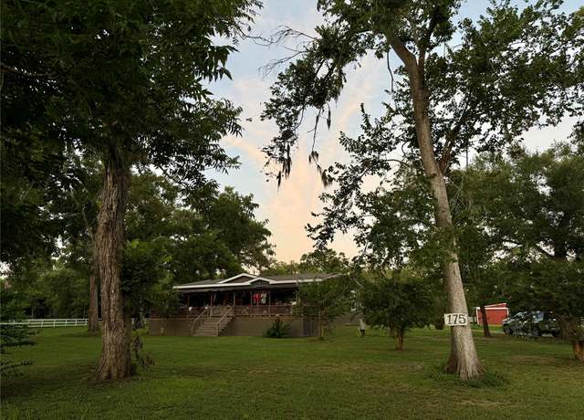 Property at 175 Eagons Rd, Angleton, TX 77515, 3 beds, 2 baths