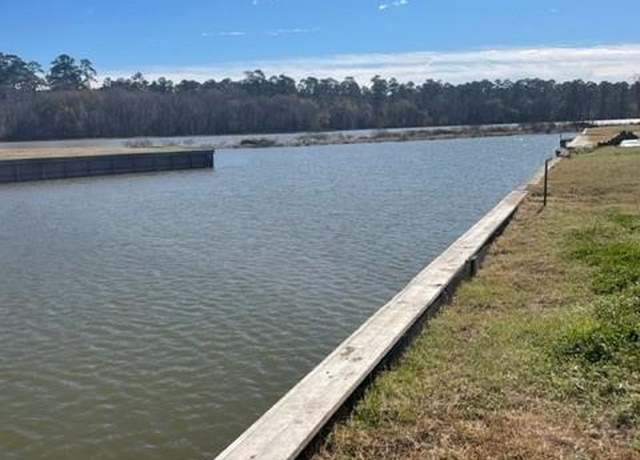 Property at 79 Cypress Bnd, Huntsville, TX 77340