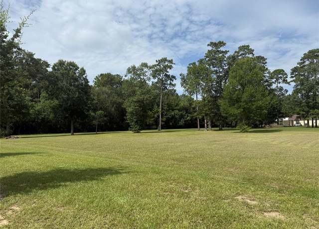 Property at 318 Pinchback Dr, Anahuac, TX 77514