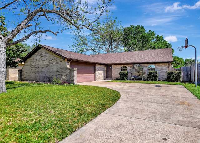 Property at 6902 Desert Rose Ln, Houston, TX 77086, 3 beds, 2 baths