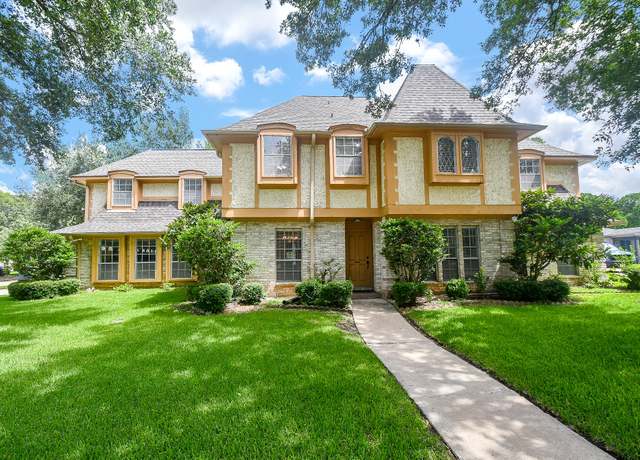 Property at 2622 Williams Grant St, Sugar Land, TX 77479, 5 beds, 3.5 baths
