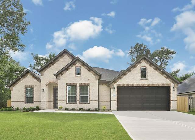 Property at 12119 Hawthorne Dr, Montgomery, TX 77356, 4 beds, 4.5 baths