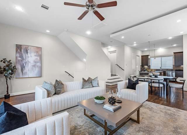 Property at 302 Eado Park Cir, Houston, TX 77020, 3 beds, 3.5 baths