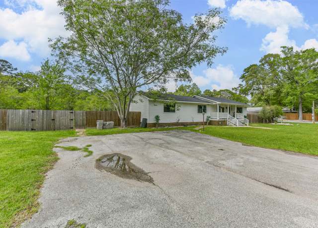 Property at 27603 Thomas Rd, Huffman, TX 77336, 3 beds, 3.5 baths