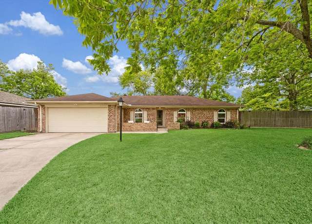 Property at 7202 Plover Cir, Texas City, TX 77591, 3 beds, 2 baths
