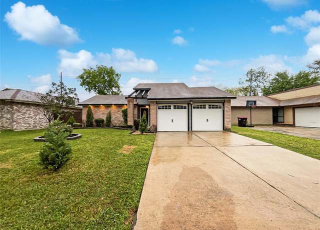 Property at 7715 Loro Linda Dr, Houston, TX 77083, 3 beds, 2 baths