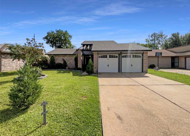Property at 7715 Loro Linda Dr, Houston, TX 77083, 3 beds, 2 baths