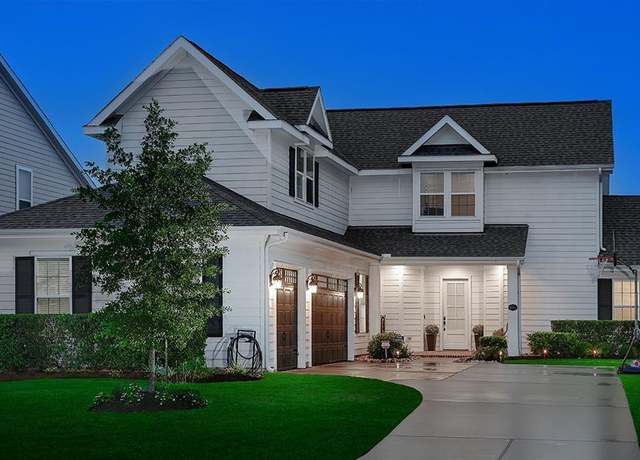 Property at 2205 Salt Grass Trl, Conroe, TX 77384, 5 beds, 4.5 baths