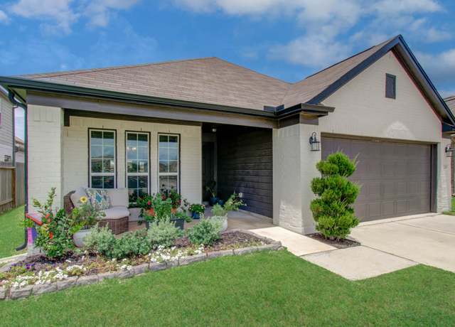 Property at 2243 Brambling Ln, Conroe, TX 77385, 3 beds, 2 baths