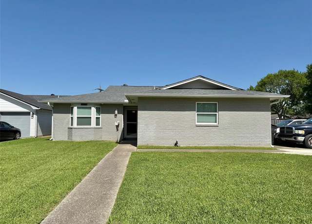 Property at 3604 Franklin Ave, Nederland, TX 77627, 3 beds, 2 baths