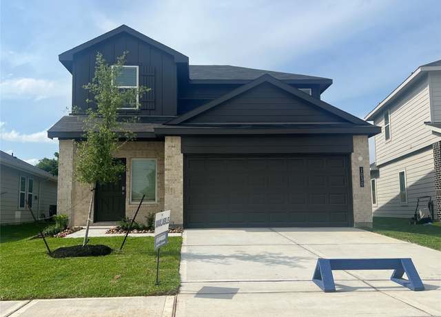 Property at 1030 Juniper Vis, Houston, TX 77090, 4 beds, 2.5 baths