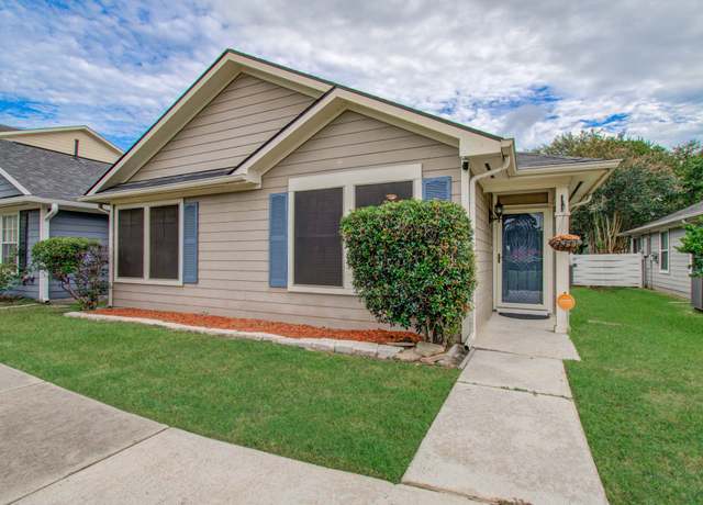 Property at 10015 Farrell Dr, Houston, TX 77070, 3 beds, 2.5 baths