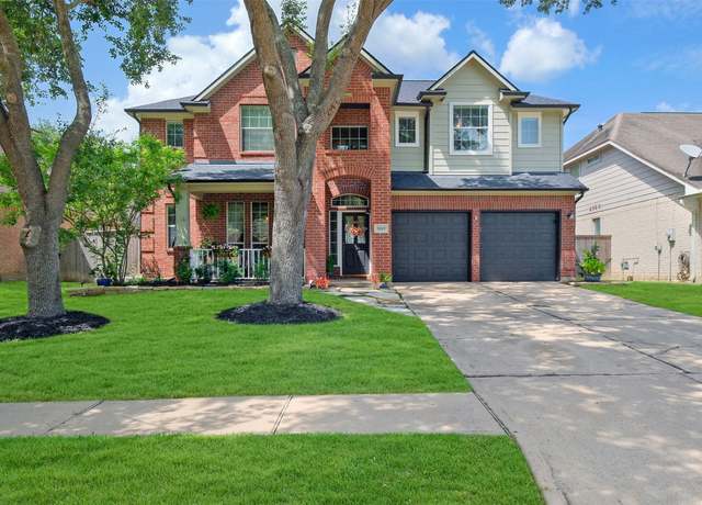 Property at 9119 Carriage Point Dr, Sugar Land, TX 77479, 4 beds, 3.5 baths