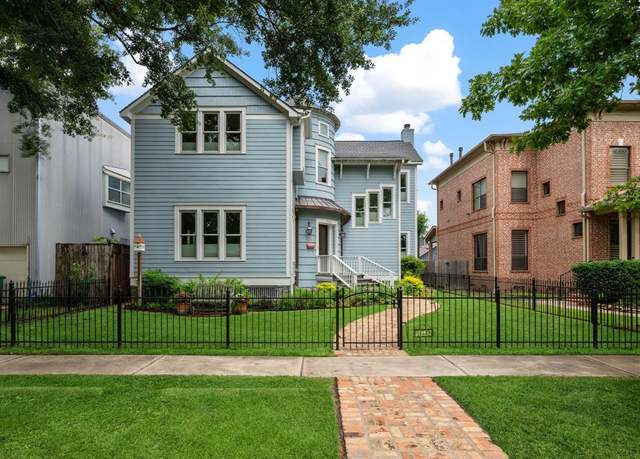 Property at 940 Columbia St, Houston, TX 77008, 3 beds, 2.5 baths