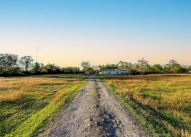 Property at 2020 Davis Bend Rd, Alvin, TX 77511