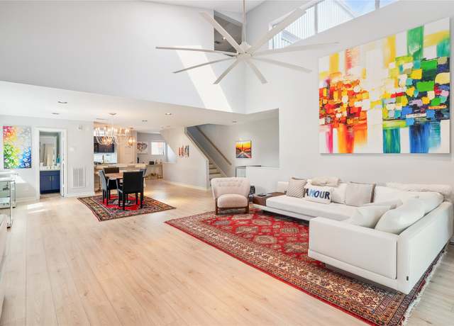 Property at 2433 Wentworth St, Houston, TX 77004, 2 beds, 2.5 baths