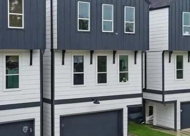 Property at 1005 74th St, Houston, TX 77011, 3 beds, 2.5 baths