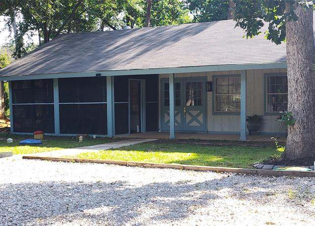 Property at 143 Sharon Ln, Livingston, TX 77351, 2 beds, 1 bath
