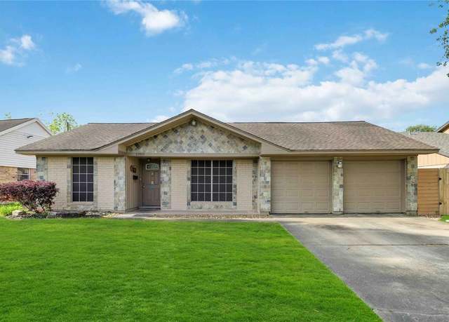 Property at 13918 Bretagne Dr, Houston, TX 77015, 3 beds, 2 baths
