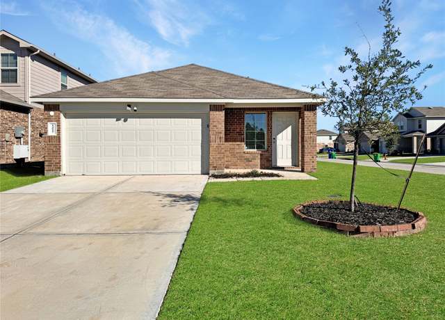 Property at 14047 Thunder Pines Dr, Conroe, TX 77302, 3 beds, 2 baths