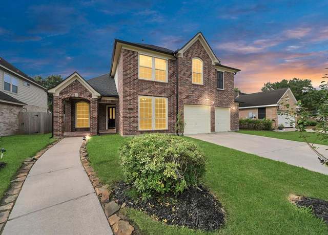 Property at 4311 Running Pine Dr, League City, TX 77573, 4 beds, 2.5 baths