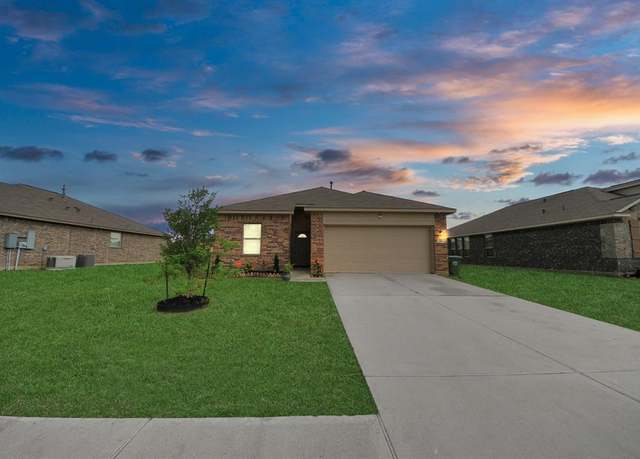 Property at 217 Kickapoo Dr, Anahuac, TX 77514, 4 beds, 2 baths