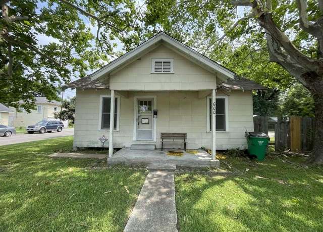 Property at 600 E Fayle St, Baytown, TX 77520, 2 beds, 2 baths