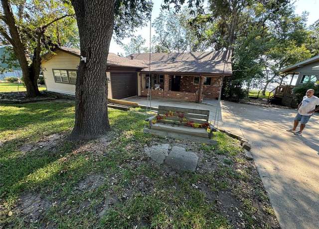 Property at 323 Mallard Pt, Livingston, TX 77351, 4 beds, 2.5 baths