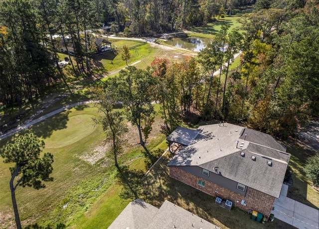 Property at 5 Stone Crk, Panorama Village, TX 77304, 4 beds, 3.5 baths