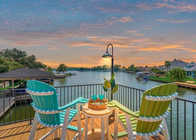 Property at 202 Edgemar Rd, Montgomery, TX 77356, 4 beds, 3.5 baths