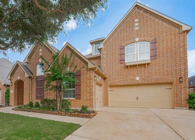 Property at 5211 Kenton Pl, Fulshear, TX 77441, 4 beds, 3.5 baths