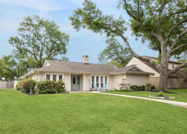 Property at 1926 Mapleton Dr, Houston, TX 77043, 3 beds, 2 baths
