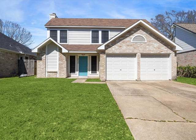 Property at 8030 Log Hollow Dr, Houston, TX 77040, 3 beds, 2.5 baths