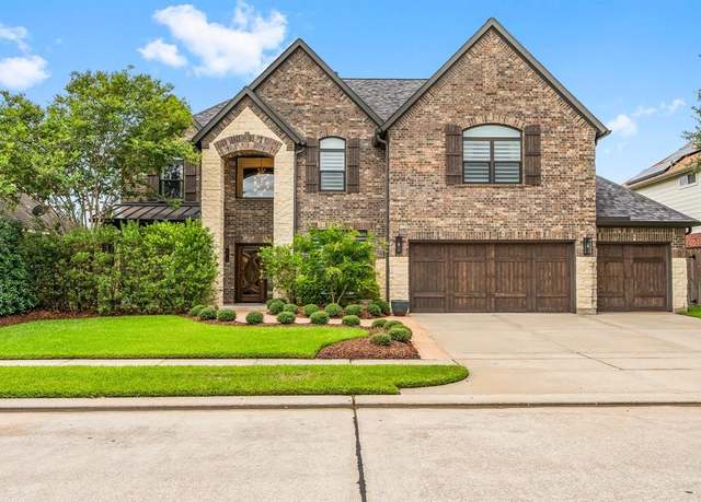 Property at 22115 Bridgestone Hawk Ct, Spring, TX 77388, 4 beds, 3.5 baths