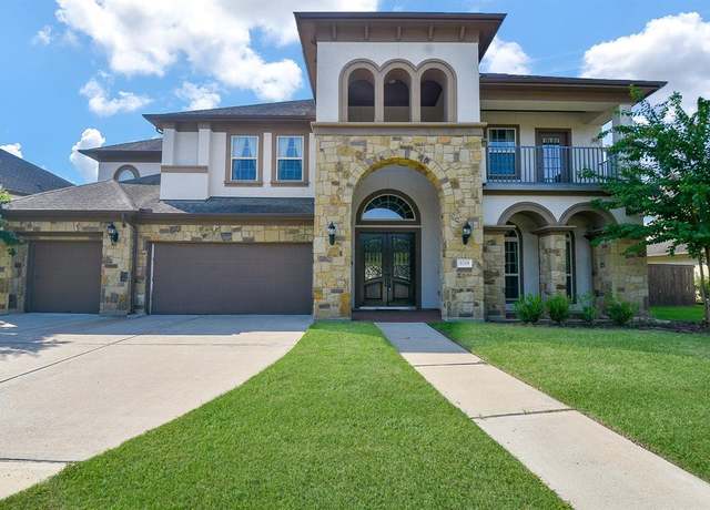 Property at 5719 Avon Landing Ln, Sugar Land, TX 77479, 5 beds, 6.5 baths