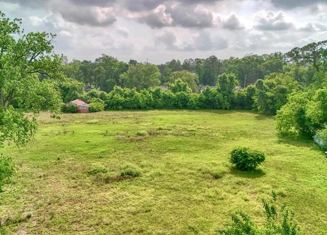 Property at 1821 S Victory Dr, Houston, TX 77088