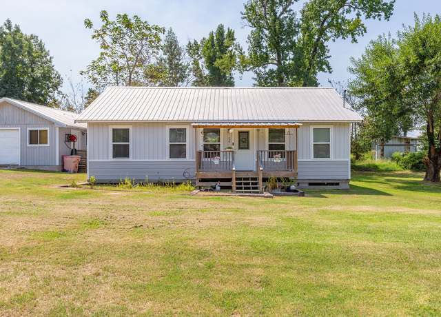 Property at 296 Hummingbird Estate Ln, Livingston, TX 77351, 3 beds, 2 baths