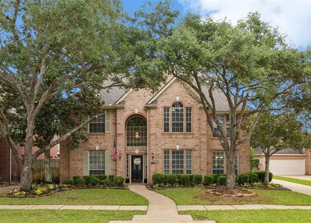 Property at 2411 Cinco Park Pl, Katy, TX 77494, 4 beds, 3.5 baths