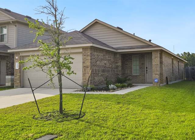 Property at 16691 Lonely Pines Dr, Conroe, TX 77302, 3 beds, 2 baths