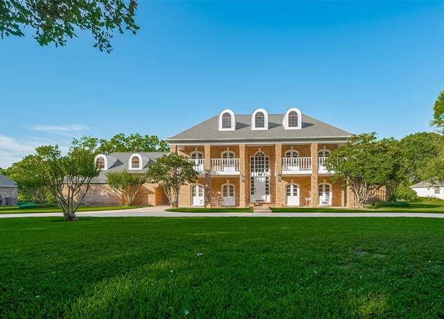 Property at 4010 Brynmawr Dr, Richmond, TX 77406, 5 beds, 4 baths