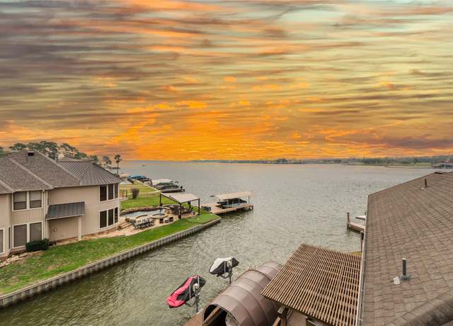 Property at 350 E Old Aqua Lndg #350, Conroe, TX 77356, 4 beds, 3.5 baths