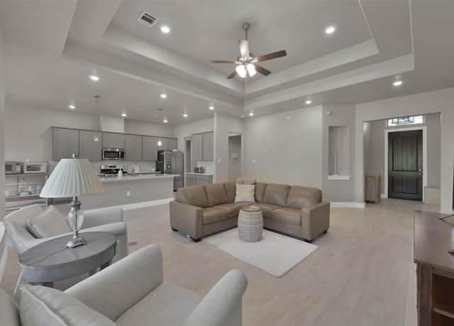 Property at 168 Wick Willow Rd, Montgomery, TX 77356, 4 beds, 3 baths